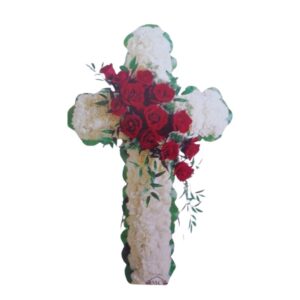 Cruz de rosas rojas y crisantemo
