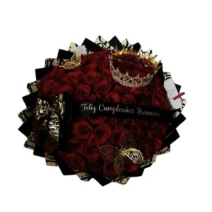 Rosas rojas y accesorios